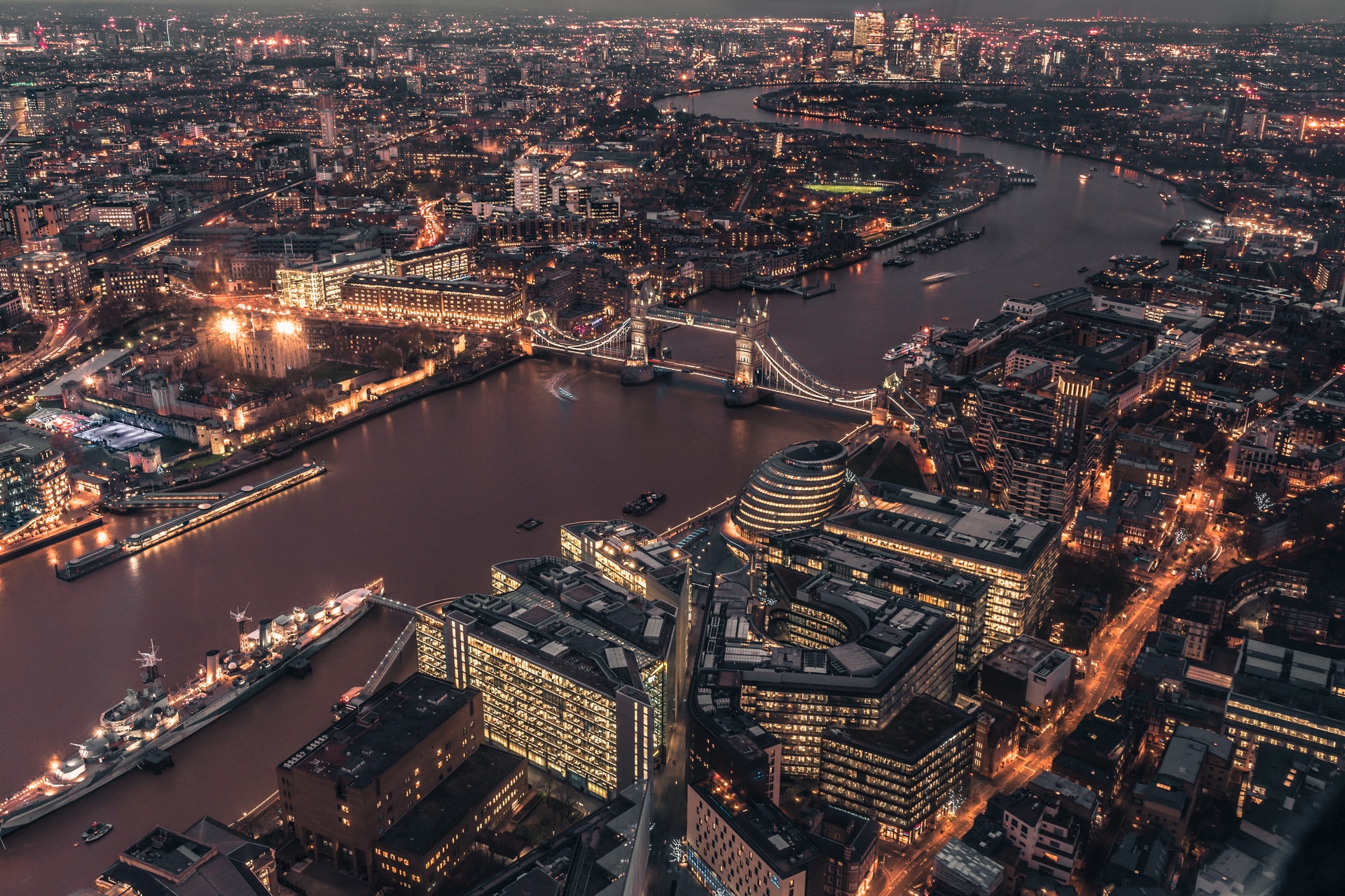 London skyline at night